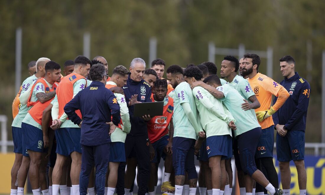 Seleção durante treino em Le Havre