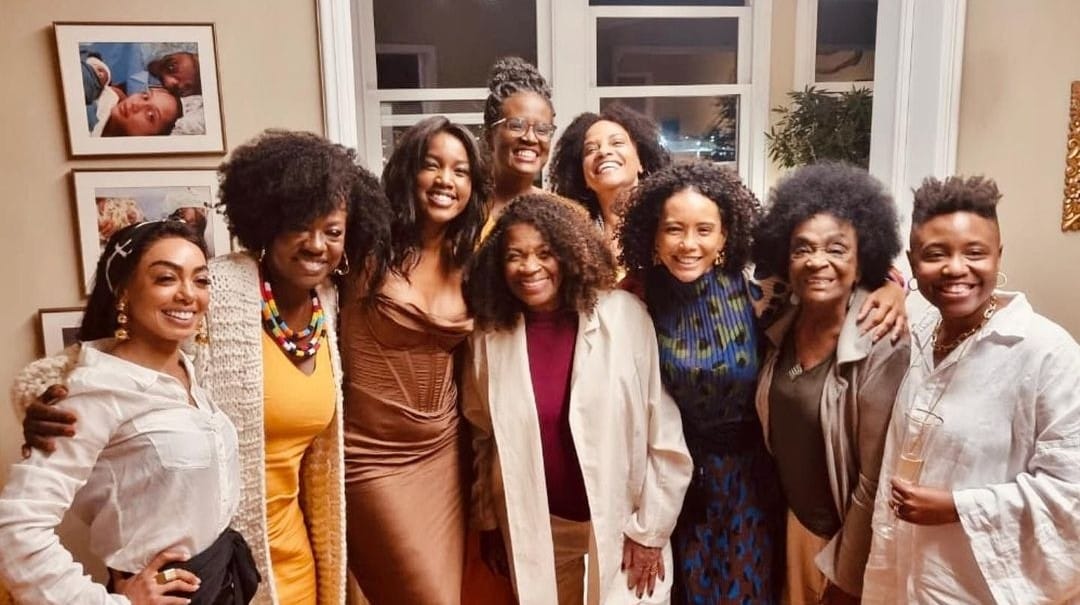 Taís Araújo e Lázaro Ramos reunem uma turma de amigos artistas para receber a atriz americana Viola Davis em casa