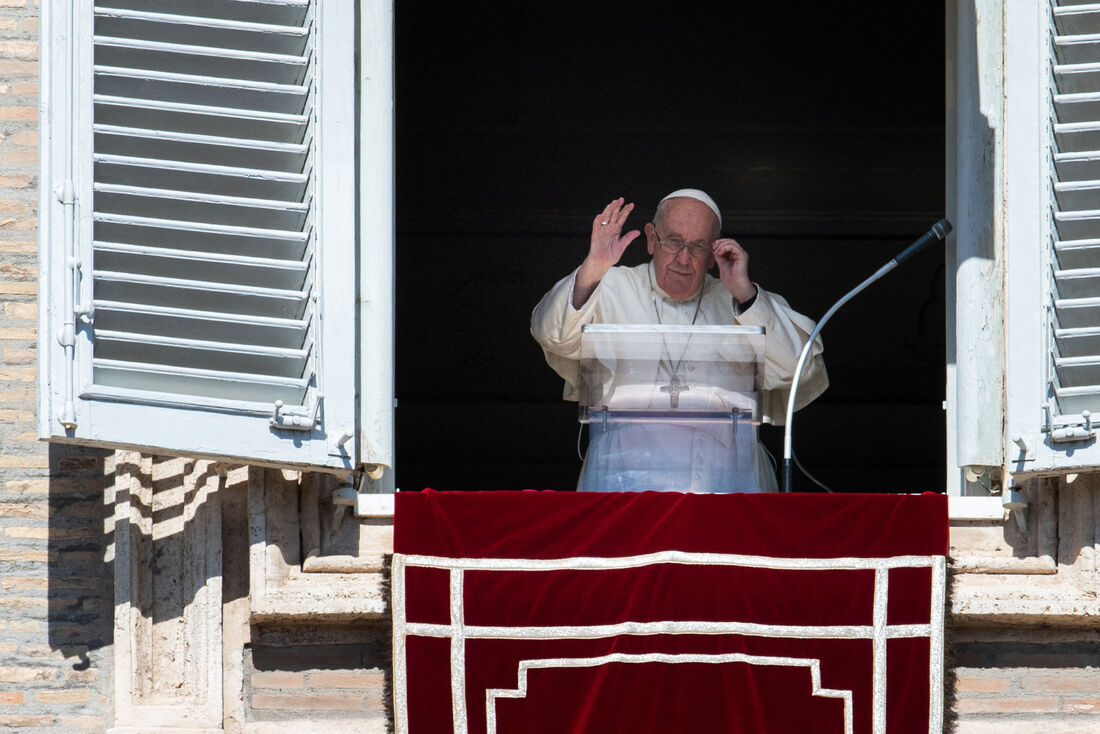 Papa Francisco lamentou neste domingo (2) a anexação do território ucraniano pela Rússia