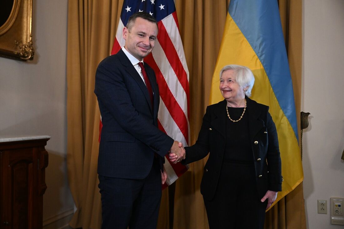 Ministro da Economia da Ucrânia, Sergi Marchenko e a secretária do Tesouro dos Estados Unidos, Janet Yellen