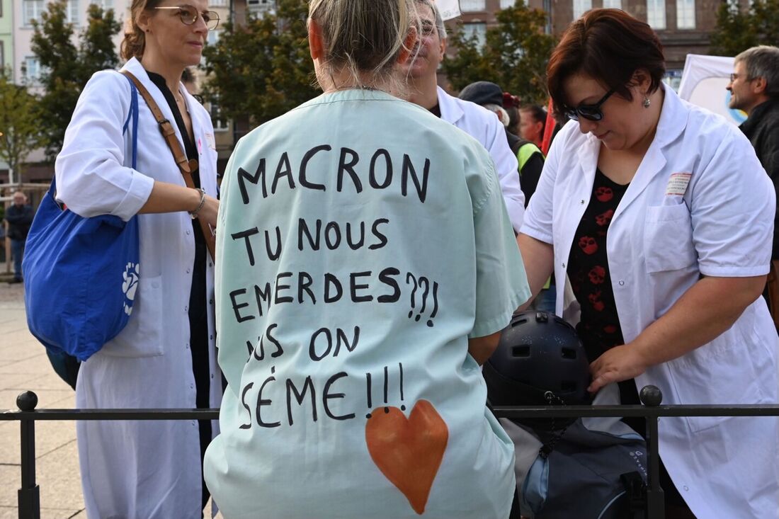 Dia de greve geral na França, com os setores de transporte, energia e outros trabalhadores-chave exigindo um aumento salarial