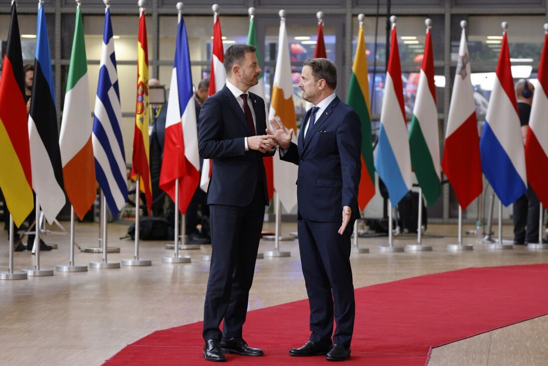 Os líderes dos 27 países da União Europeia fecharam um acordo sobre um "mapa" para avançar em uma resposta comum para a crise energética