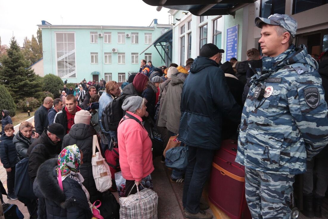 Autoridades pró-russia pedem quem civis que abandonem de maneira imediata a cidade de Kherson 