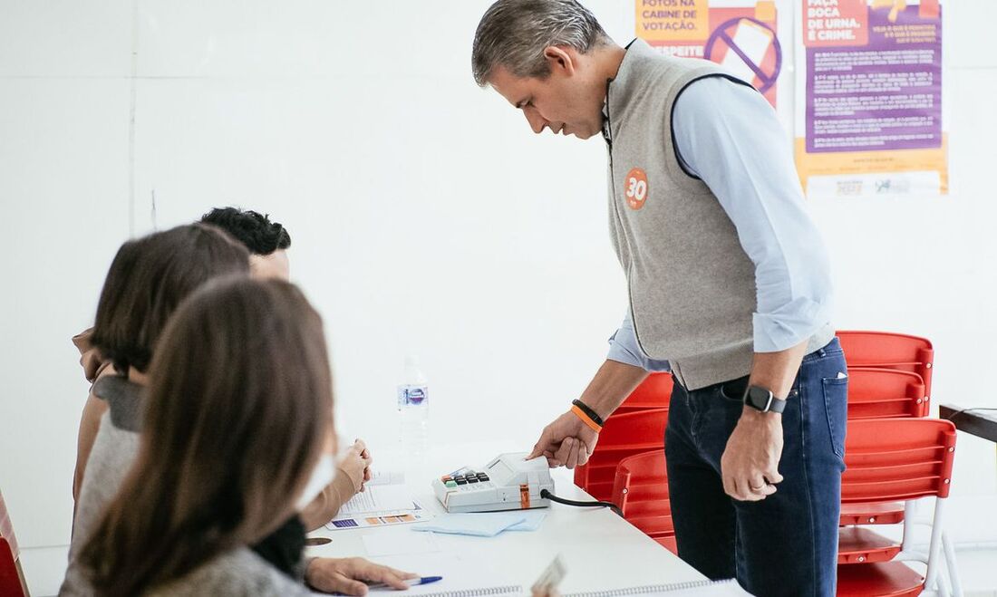 Candidato acompanhará a apuração dos votos em sua residência, na capital paulista