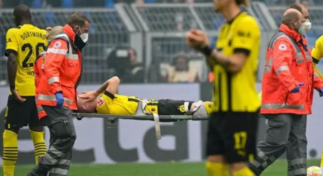 Marco Reus deixou o clássico entre Dortmund e Schalke 04 chorando 