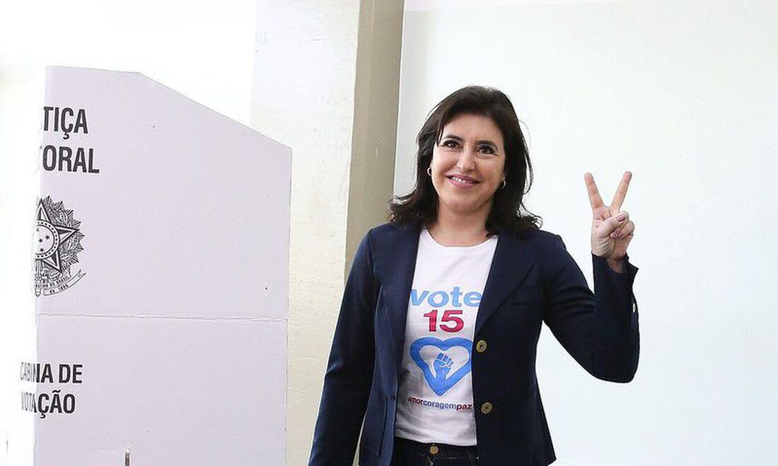 Candidata a presidência, Simone Tebet, vota em Campo Grande (MS)