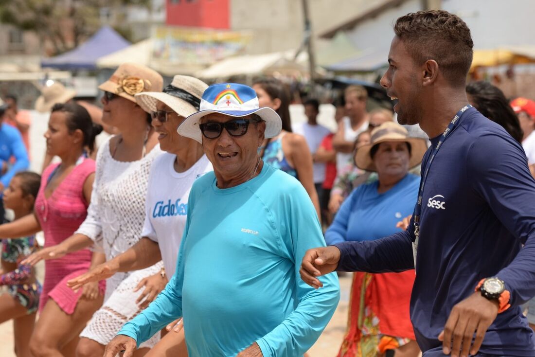 Sesc Verão leva serviços gratuitos de saúde, lazer e esportes para a orla de Piedade