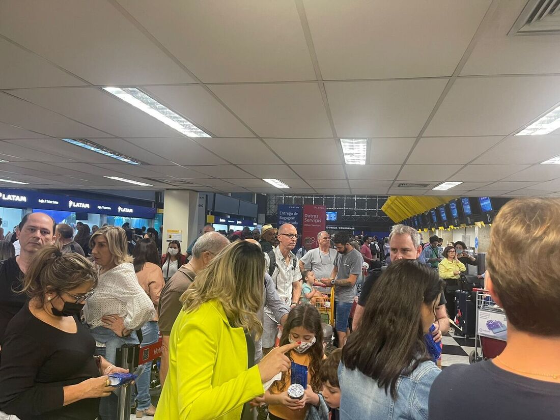 Longas filas foram registradas no terminal aéreo