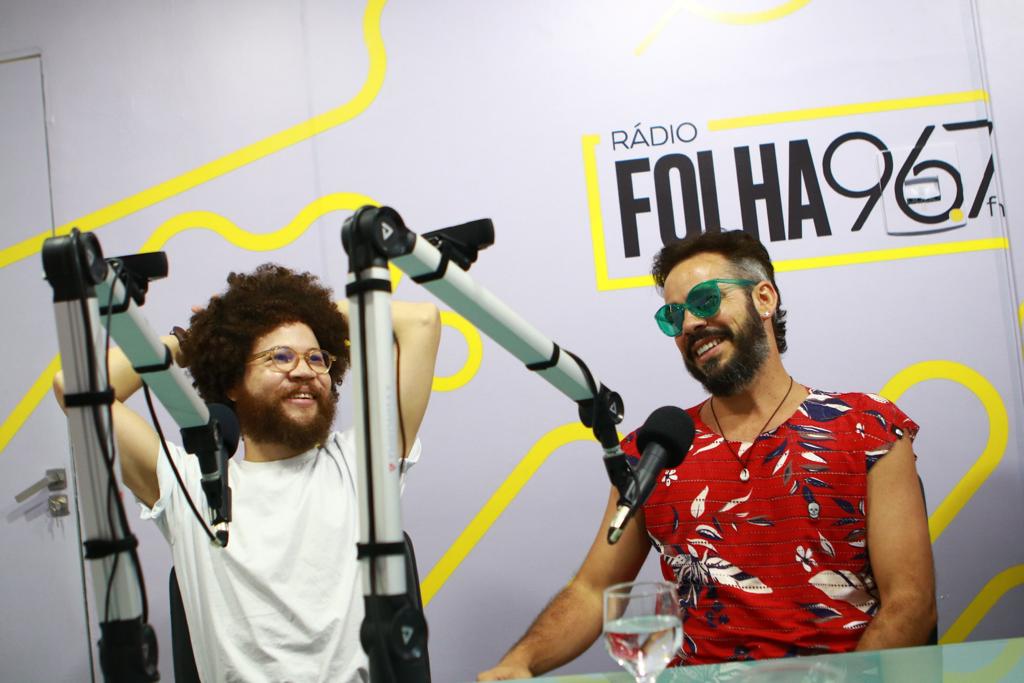 Martins e Almério nos estúdios da Rádio Folha 96,7 FM