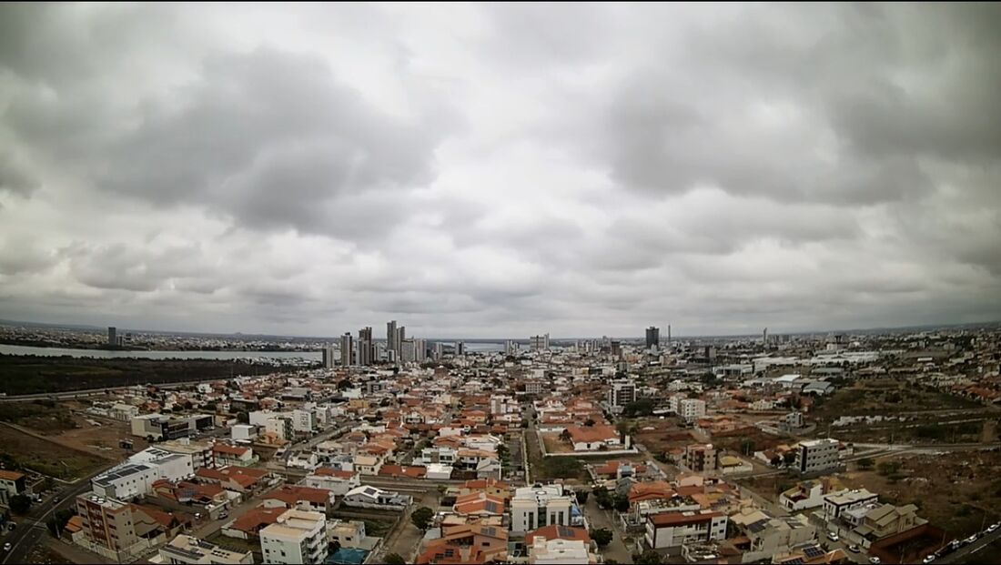 Tempo nublado em Petrolina