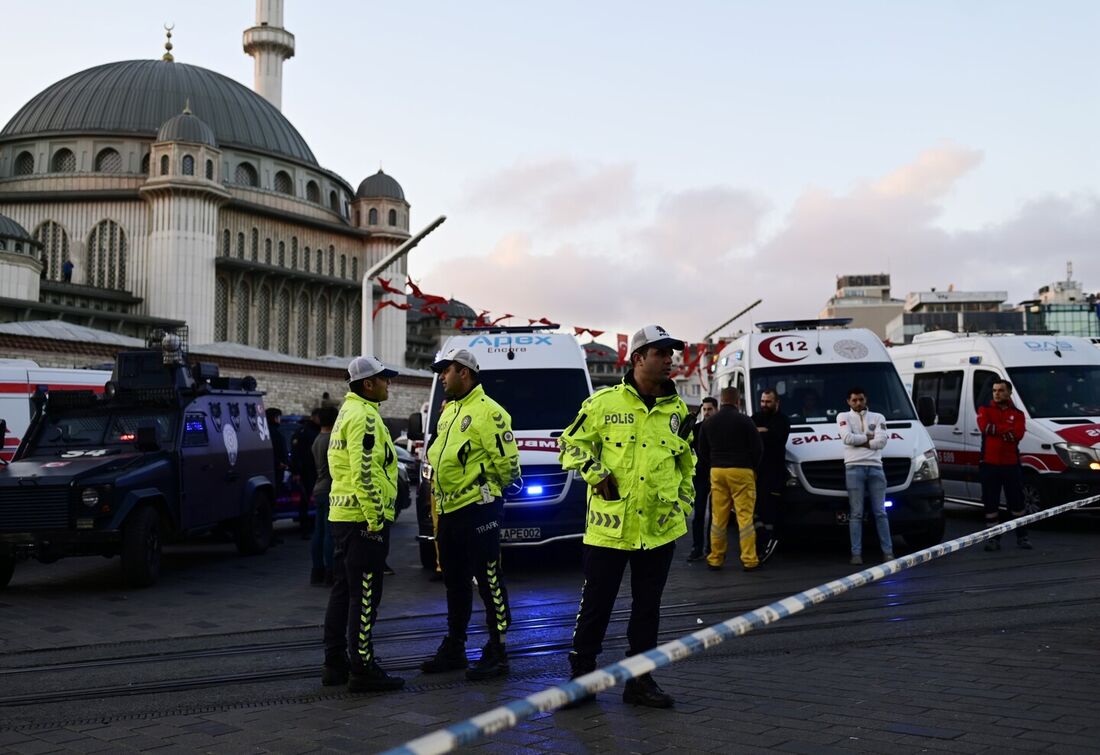 Atentado deixa ao menos 6 mortos no centro de Istambul