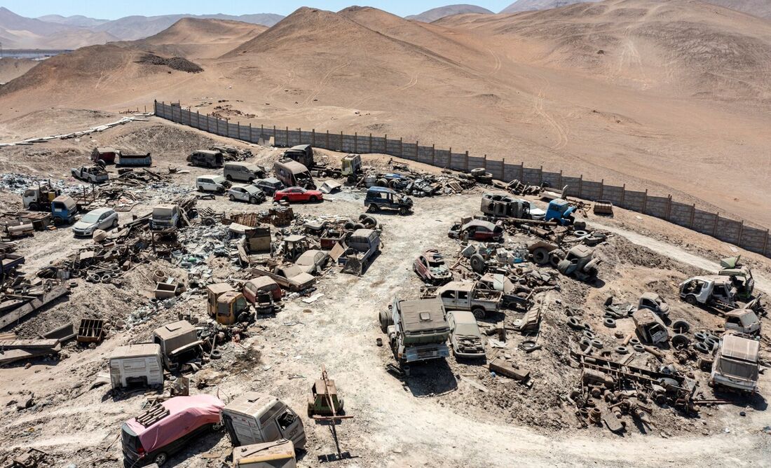 Deserto do Atacama se transforma em lixão