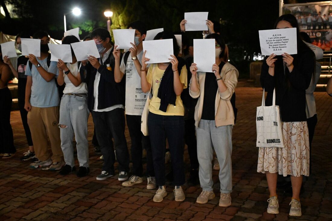 A criatividade dos manifestantes chineses nas ruas e nas redes