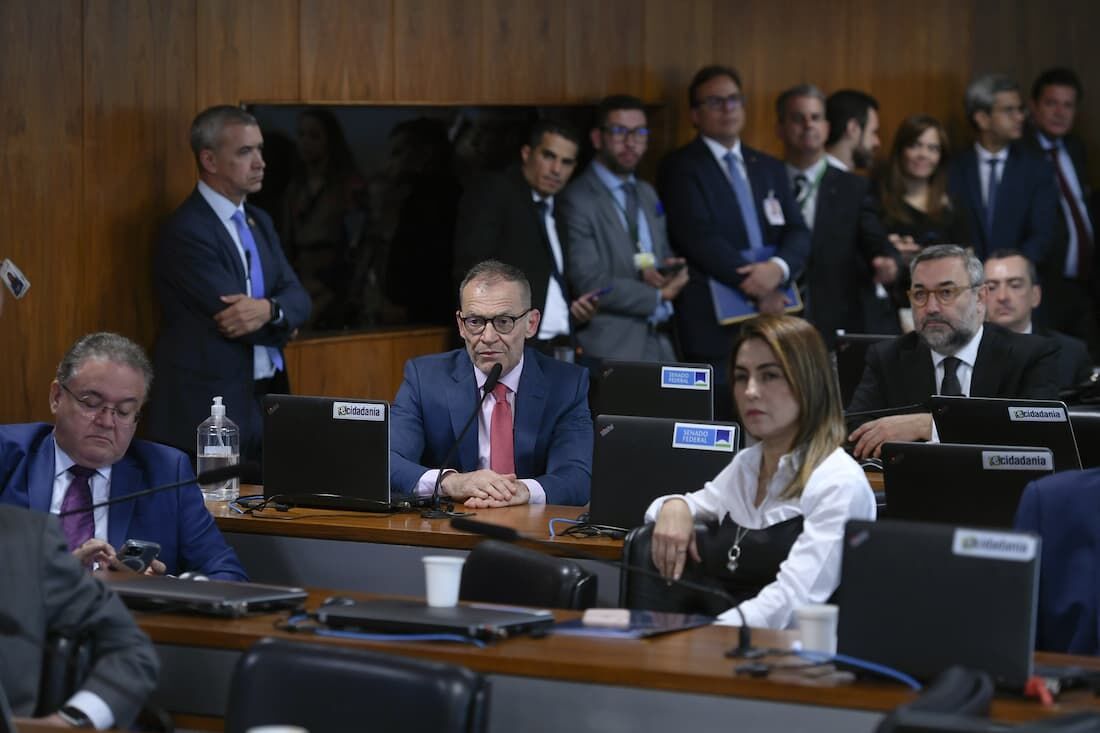 Senador Fabiano Contarato (PT-ES), na sabatina de indicados para Superior Tribunal de Justiça (STJ), Tribunal Superior do Trabalho (TST), Conselho Nacional do Ministério Público (CNMP) e Conselho Nacional de Justiça (CNJ)