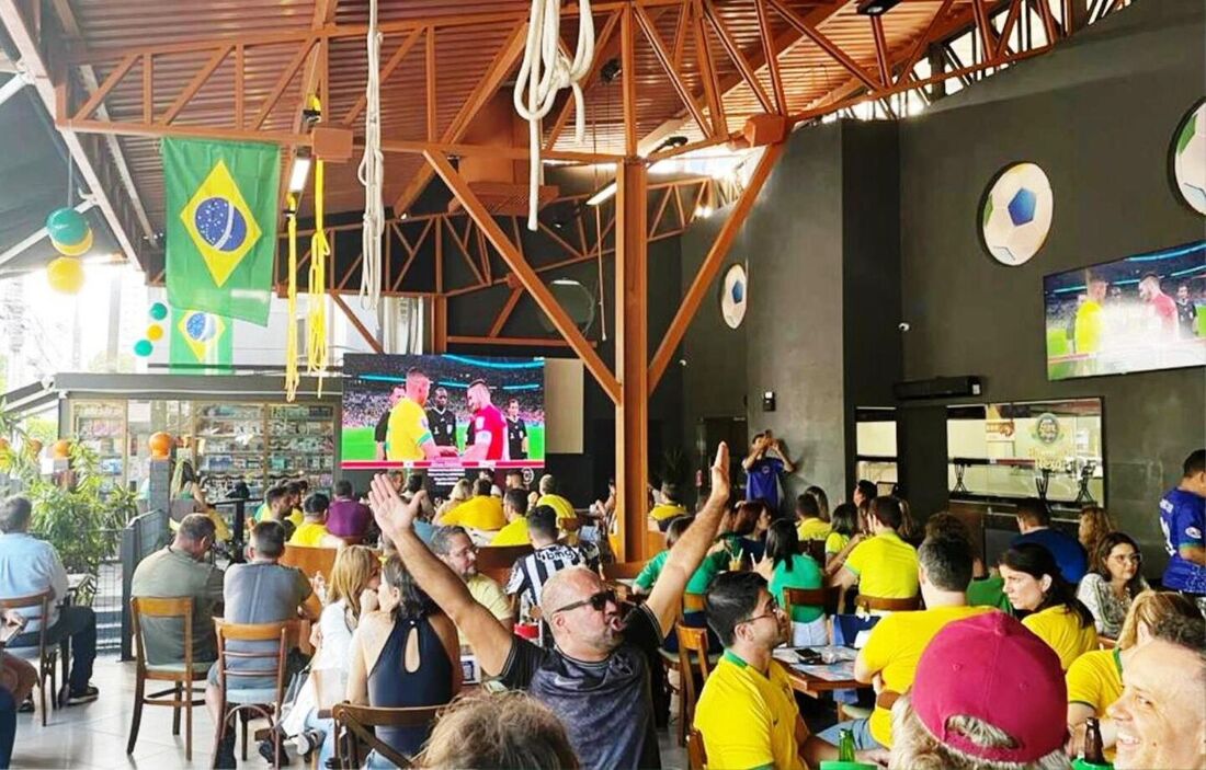 Entre Amigos - O Bode, durante partida do Brasil na Copa do Mundo do Catar