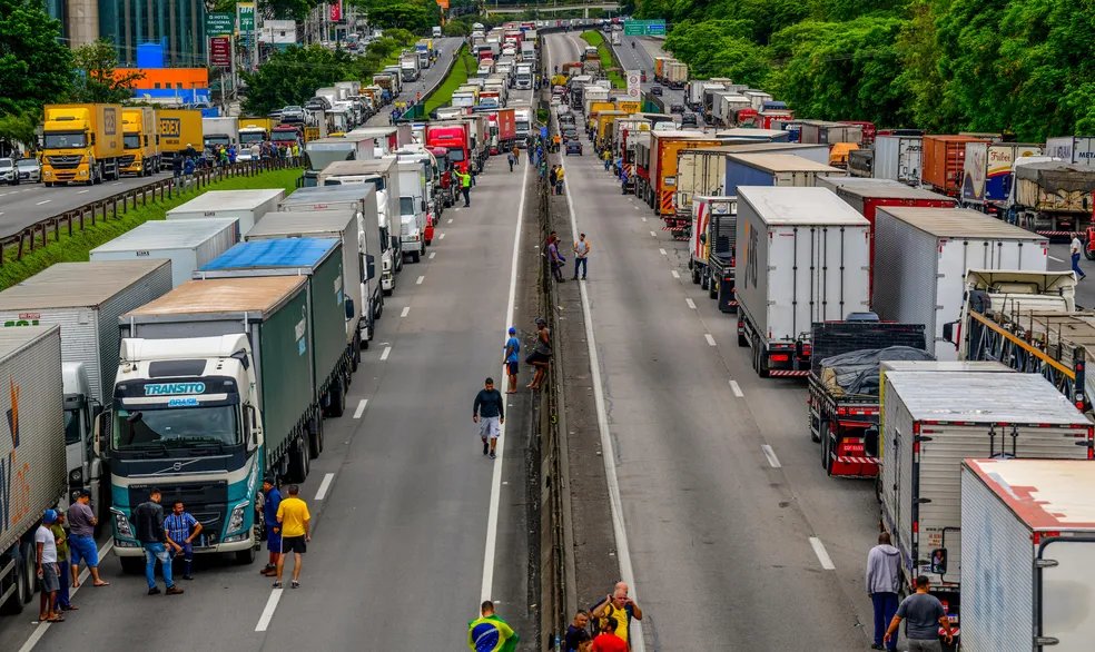 Bloqueio de rodovias 