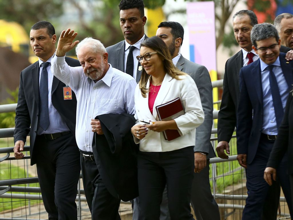 Presidente eleito, Luiz Inácio Lula da Silva. Esta será a sua segunda viagem à capital federal desde a eleição