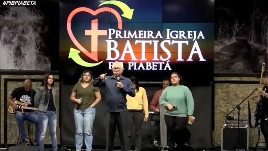 Pastor Luiz Antonio Vieira, da Primeira Igreja Batista de Piabetá, insultou eleitores de Lula e praticou xenofobia