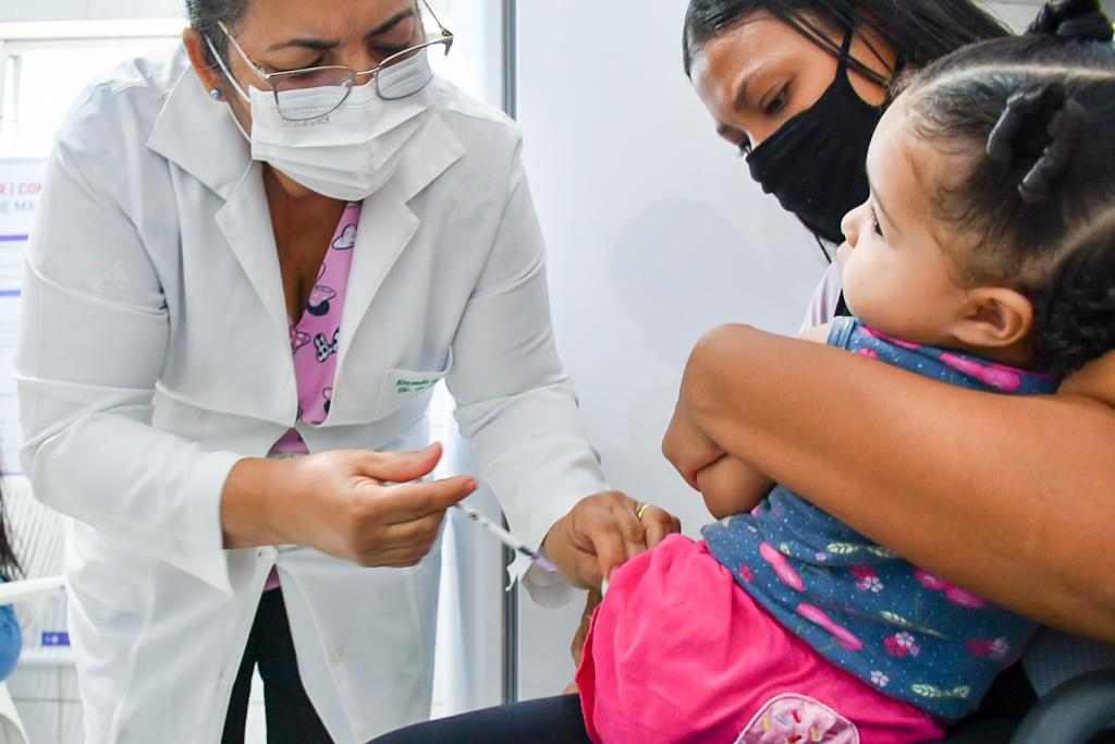 Vacinação infantil em Camaragibe