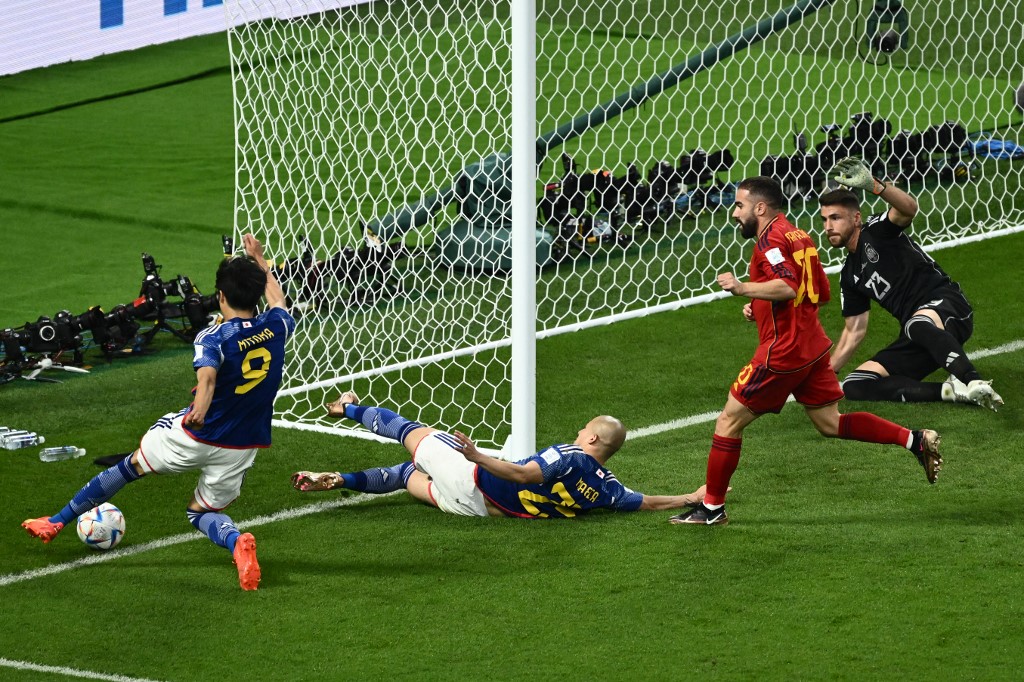 Japão vence Espanha e ambas se classificam para as oitavas da Copa