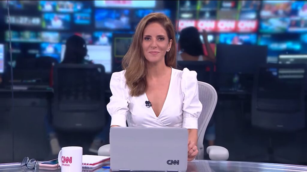 Monalisa Perrone apresentava o Jornal da CNN