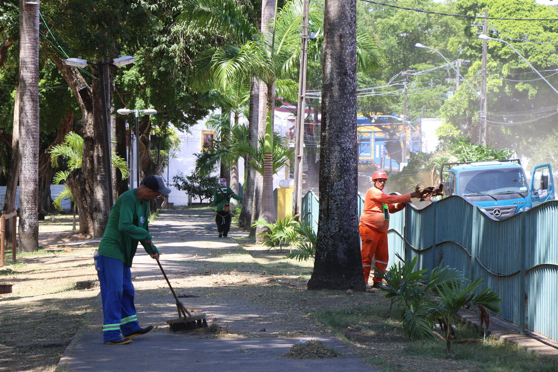 Projeto de melhoria da praça do Carmo