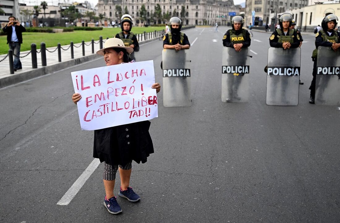 Protestos contra o novo governo do Peru