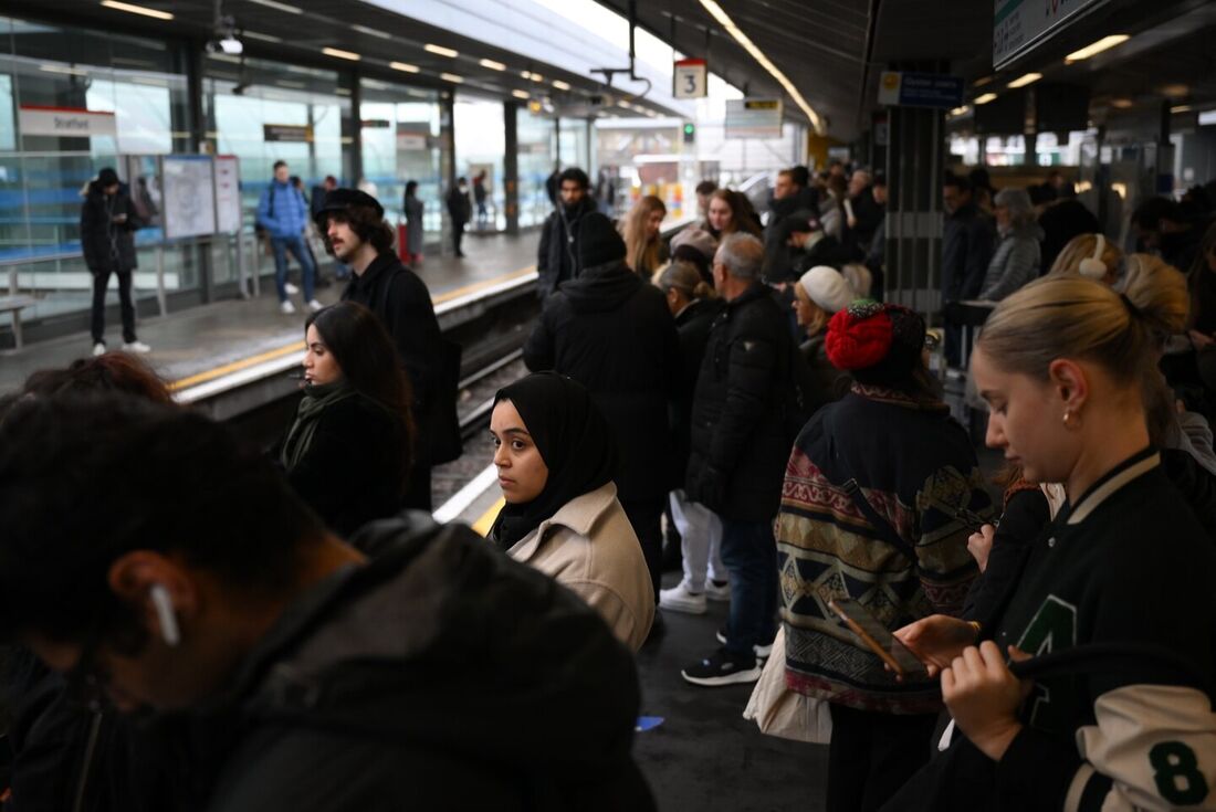 Greve de trens inicia uma série de ações sindicais no Reino Unido