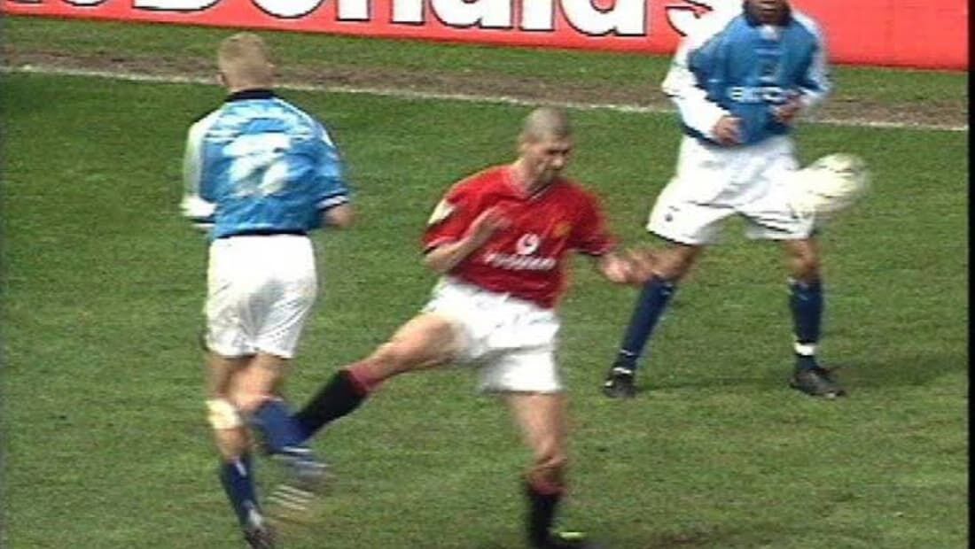 Roy Keane dando entrada violenta em Alf Haaland