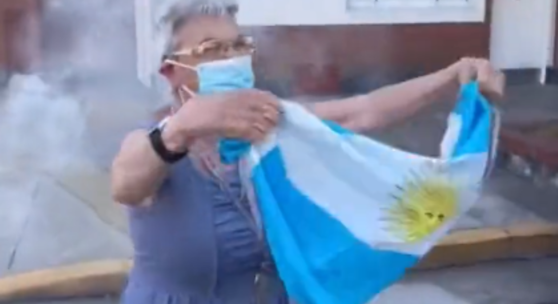 'Abuela' María Cristina, de 76 anos, virou símbolo da torcida argentina durante a Copa do Mundo do Catar