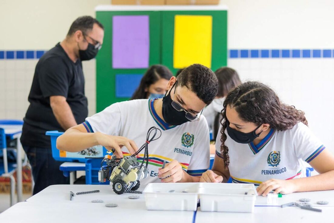 Programas do setor focam em iniciativas para a formação em várias áreas do conhecimento