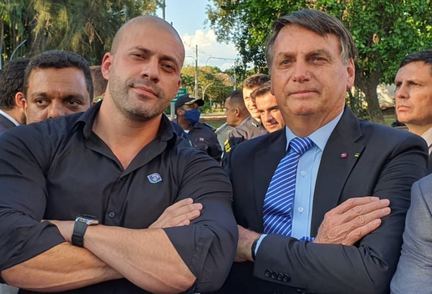 Presidente Jair Bolsonaro concede graça constitucional ao deputado Daniel Silveira (PTB-RJ)