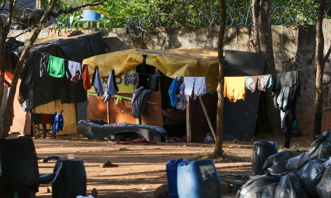 Projeto contra arquitetura hostil aos moradores de rua ficou conhecido como Lei Padre Júlio Lancelotti.