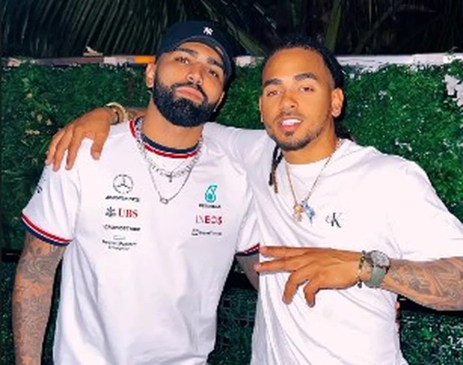 Gabigol e o rapper porto-riquenho Ozuna