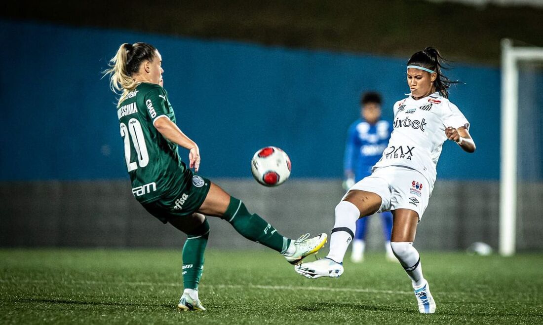 Palmeiras sai na frente do Santos na decisão do Paulista Feminino - Folha PE