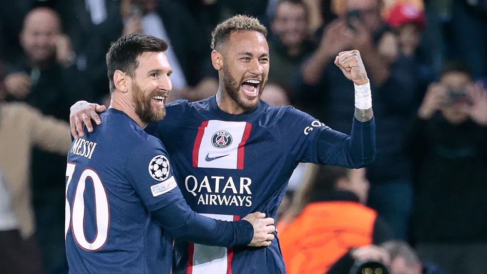 Neymar e Messi são companheiros no PSG