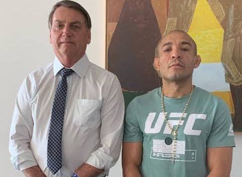 Lutador de MMA José Aldo e o presidente Jair Bolsonaro (PL)