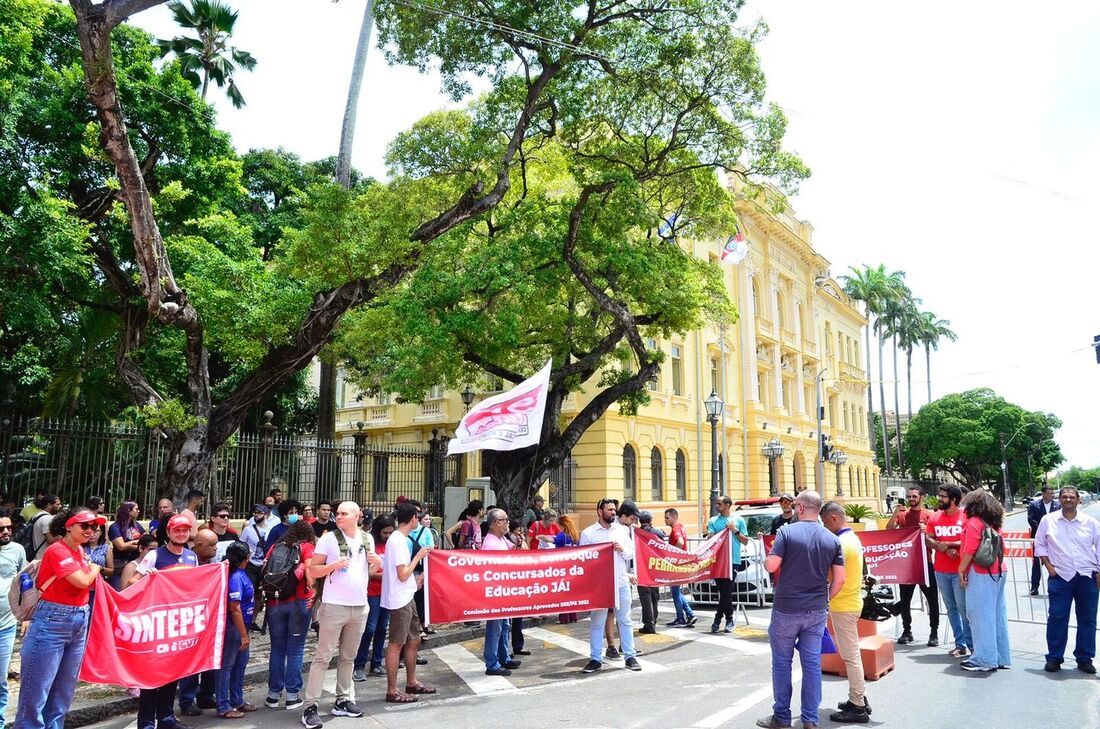 Protesto de professsores aprovados em concurso