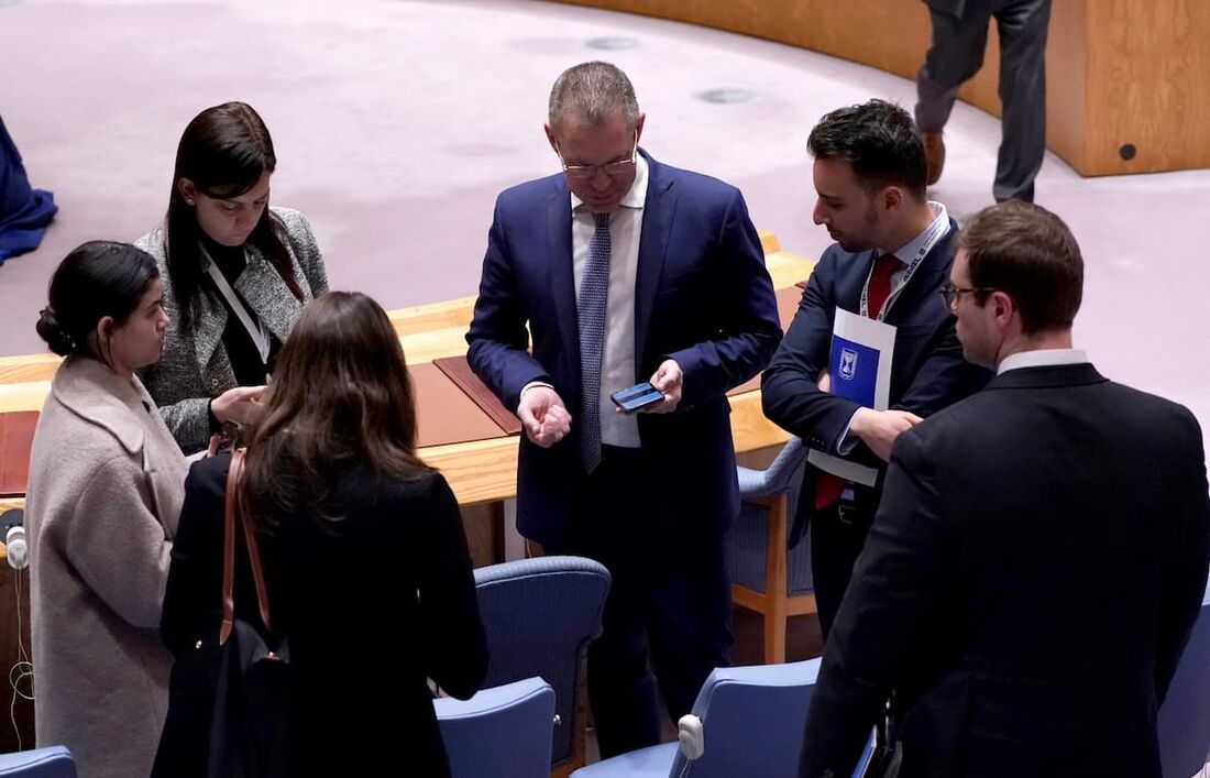 Gilad Erdan, representante Permanente de Israel nas Nações Unidas, durante reunião de emergência da ONU sobre a situação na Palestina