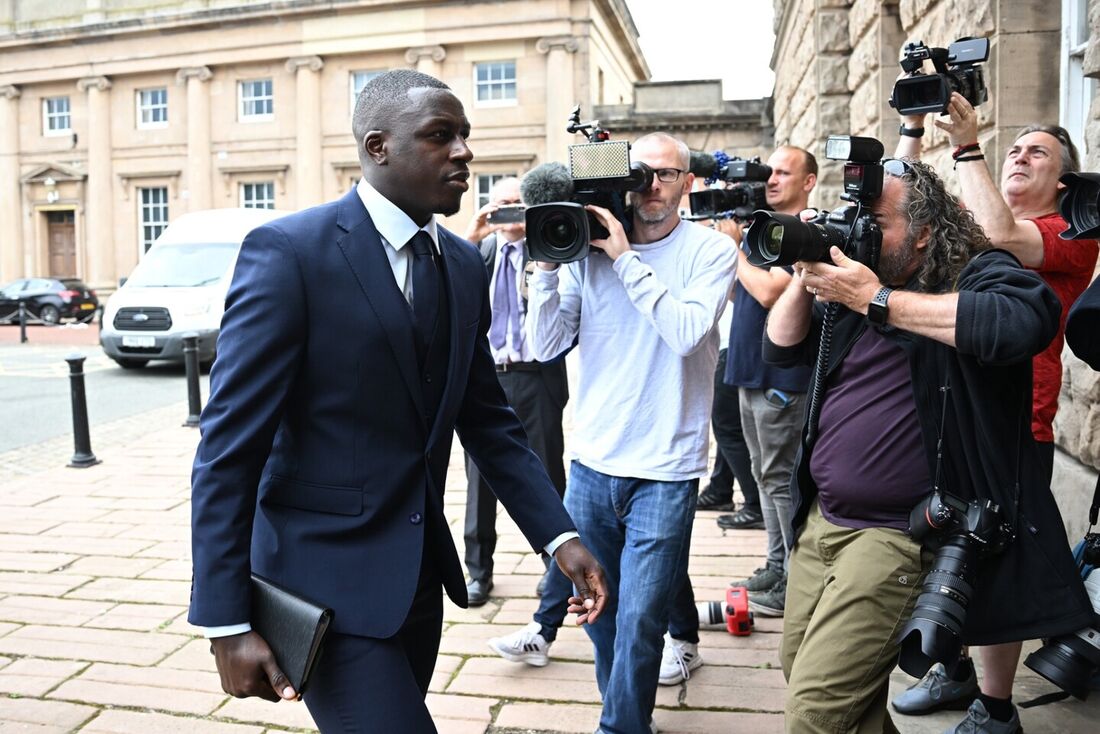 Benjamin Mendy é inocentado de seis acusações de estupro