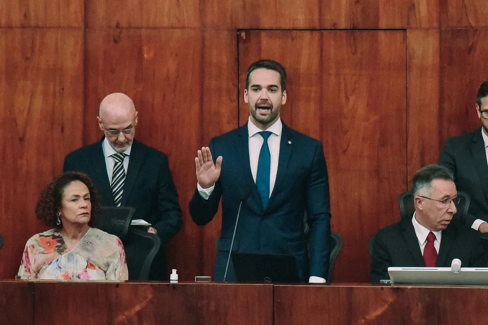 Eduardo Leite empossado como governador do Rio Grande do Sul pela segunda vez