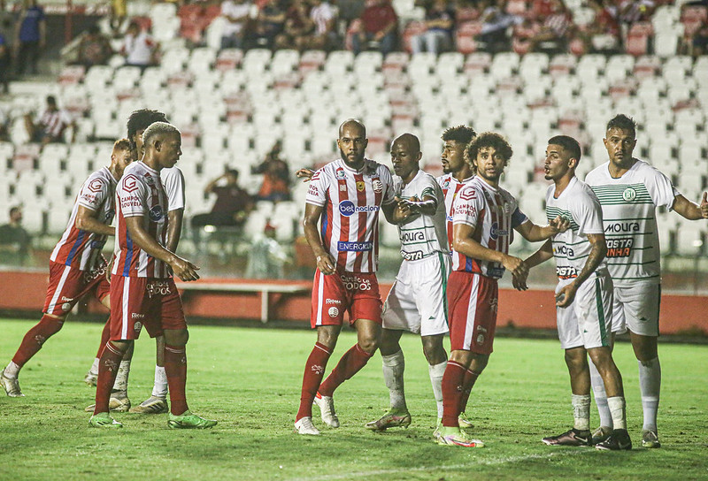 Náutico luta pela liderança do Estadual