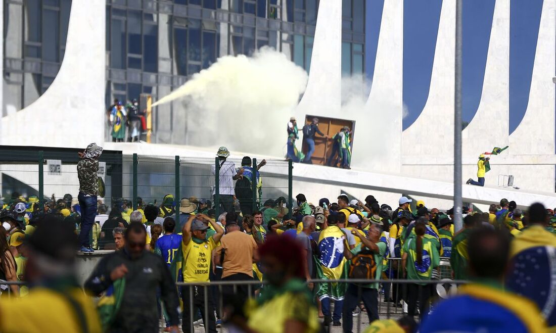 Atos antidemocráticos em Brasília no domingo (8)