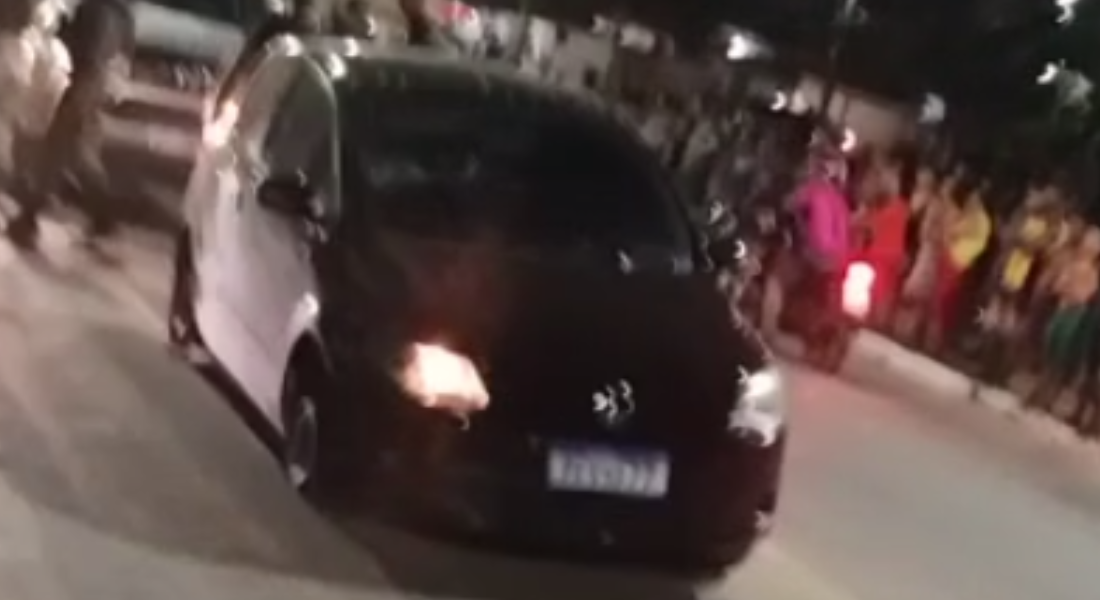 Carro estava sem pneus quando foi parado