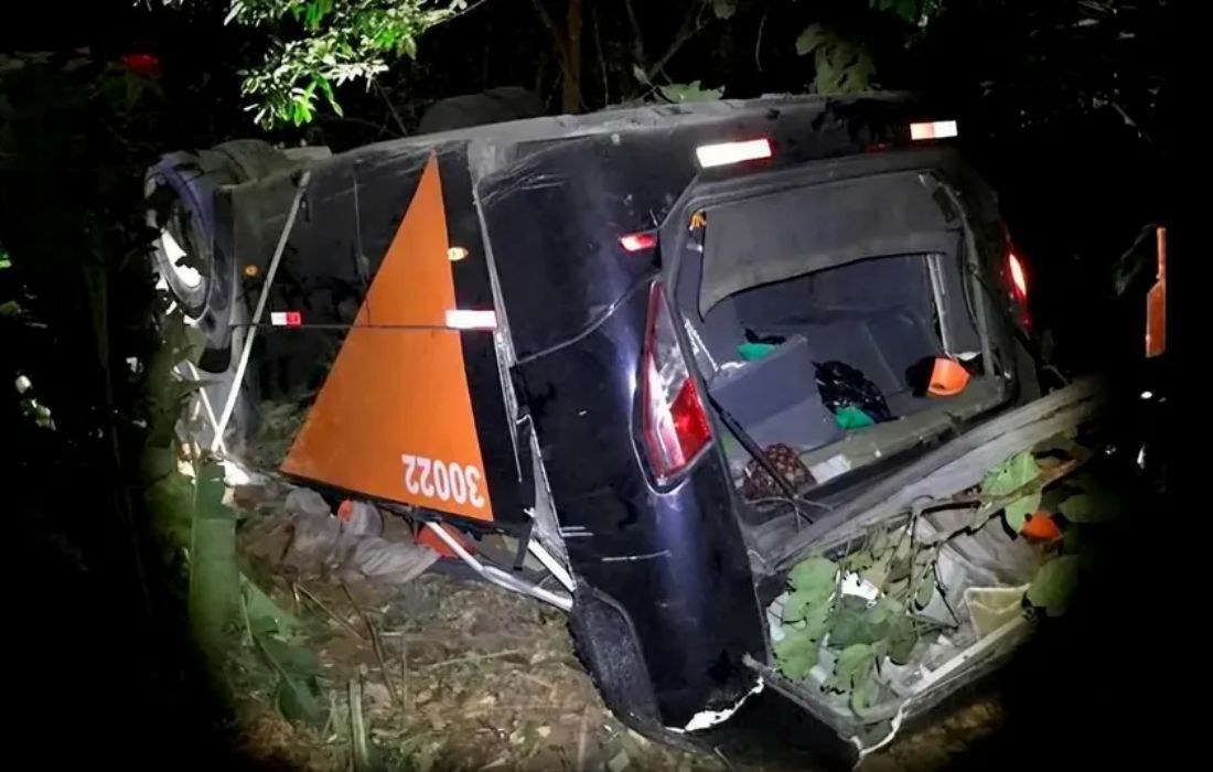 Acidente com ônibus em Minas Gerais deixa atletas mortos