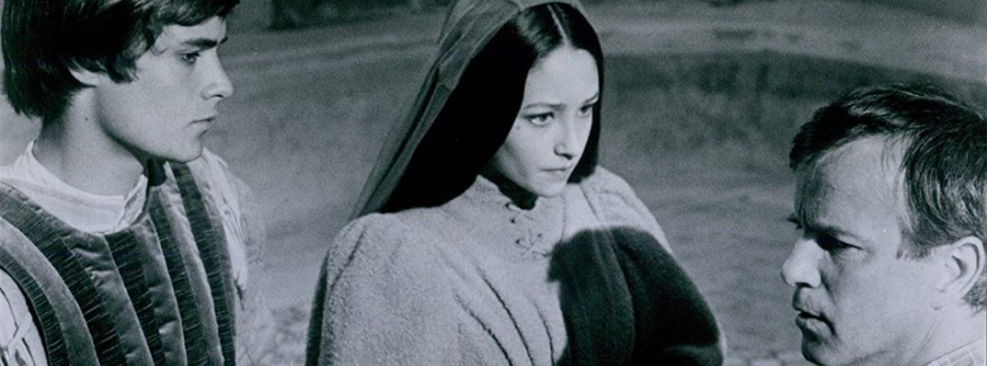 Olivia Hussey e Leonard Whiting com o diretor Franco Zeffirelli