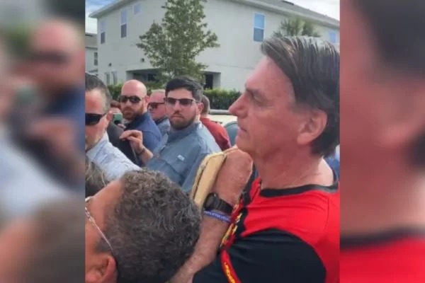 Bolsonaro se encontrou com apoiadores em Orlando 