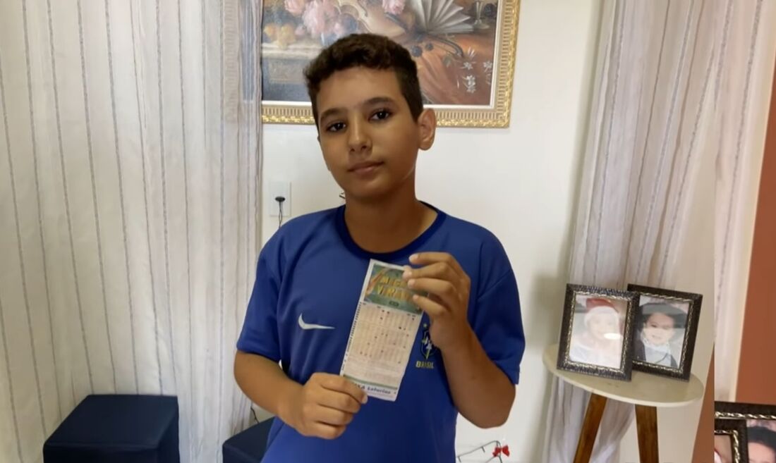 Pedro Henrique, de 10 anos, acertou os seis números da Mega da Virada, mas mãe não jogou o bilhete