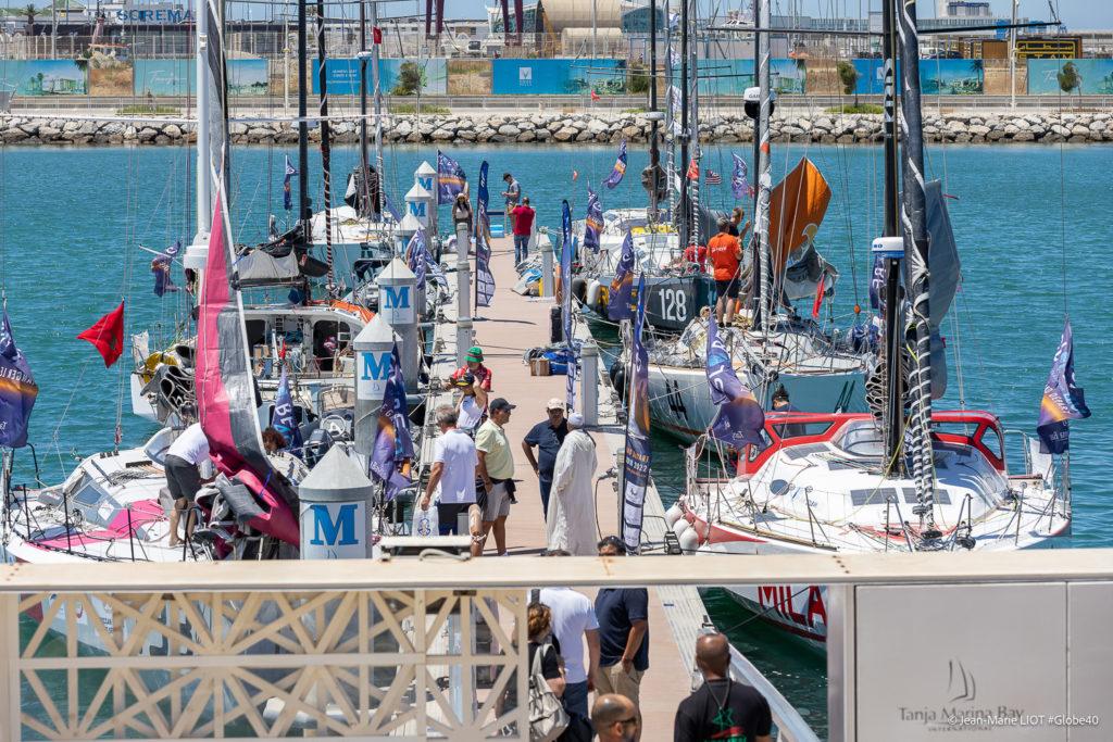 A Globe 40 é uma regata de volta ao mundo de barcos da Classe 40