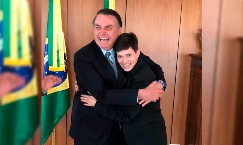 Karol Eller e ex-presidente Jair Bolsonaro